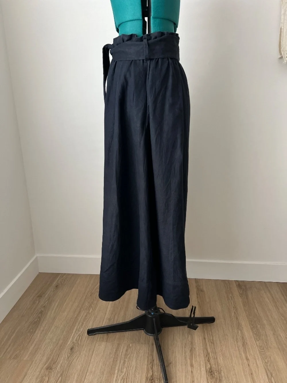 Cos Wide-Legged Linen Trousers, US size 8